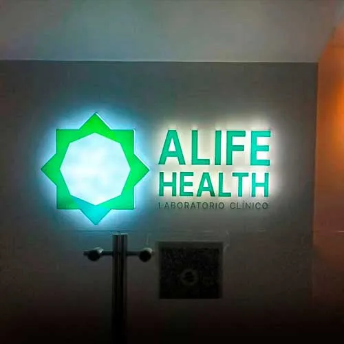 avisos acrilicos, avisos acrilicos luminosos, letreros en acrilico, avisos en acrilico bogota, letros acrilicos para oficina