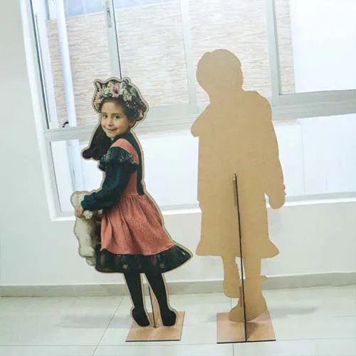 dummie, Estructuras dummies personalizadas, Estructuras dummies personalizadas, dummie publicitario, rompetrafico creativo, Rompetraficos, Tropezón, tropezon silueta