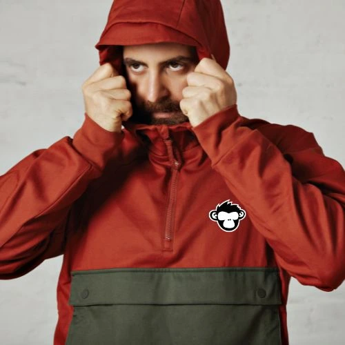 Chaquetas rompevientos estampadas